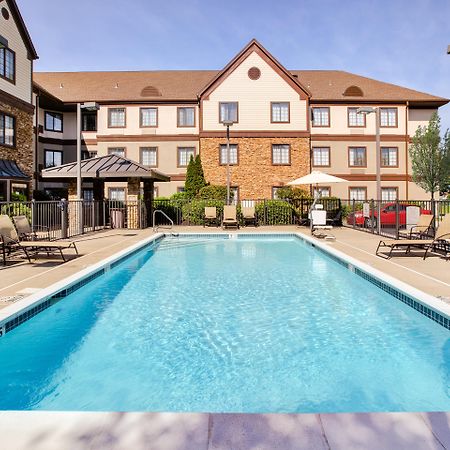 Staybridge Suites Louisville - East By Ihg Exterior foto